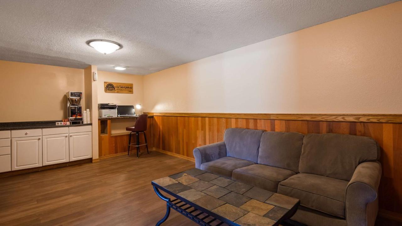 Sturgis Lodge And Suites Exterior photo
