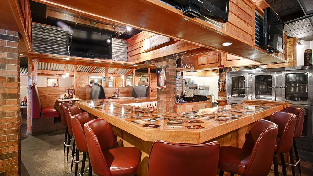 Sturgis Lodge And Suites Restaurant photo